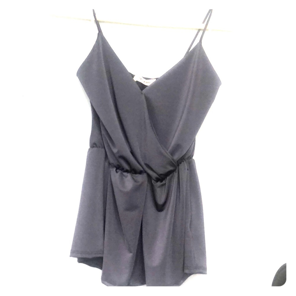 🦄Cute gray top